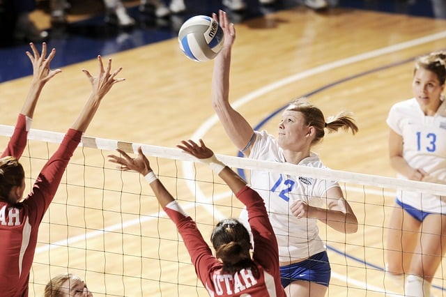 Come eseguire una schiacciata perfetta a pallavolo