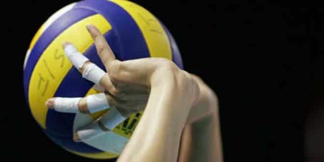 come eseguire una alzata di pallavolo