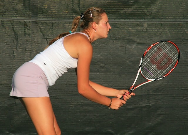 Arriva l’estate: consigli per giocare a tennis con il caldo